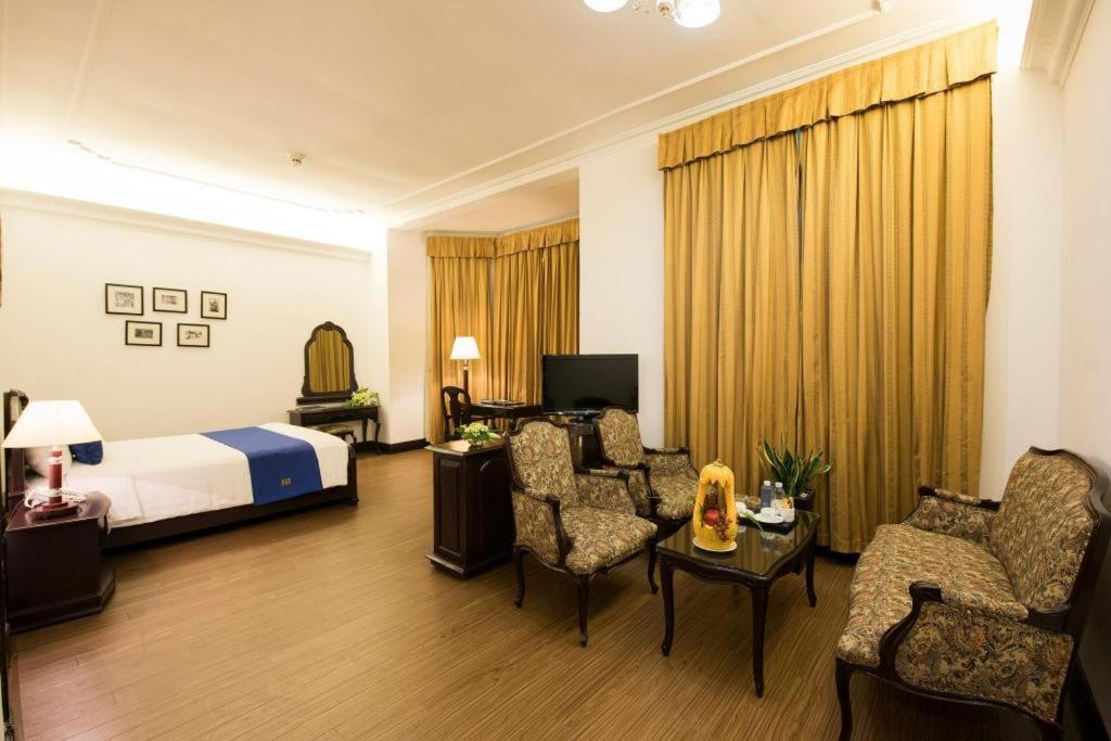 Hoa Binh Hotel Hanoi Exterior photo