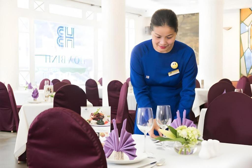 Hoa Binh Hotel Hanoi Exterior photo